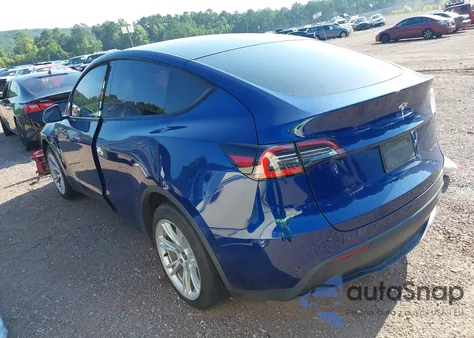 2020 Tesla Model Y Long Range Dual Motor All-Wheel Drive z USA, uszkodzony, nr VIN 5YJYGDEE5LF046424